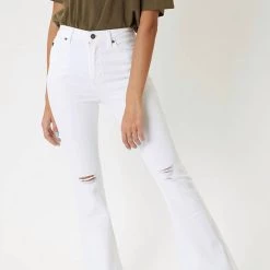 Outlet ⌛ Kancan 👩 women Crystal Bootcut 👖 Jeans - Petite in White 🎉