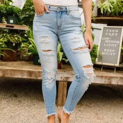 Coupon 😀 Kancan 👩 women Lighten Up 👖 Jeans in Light Wash 🧨