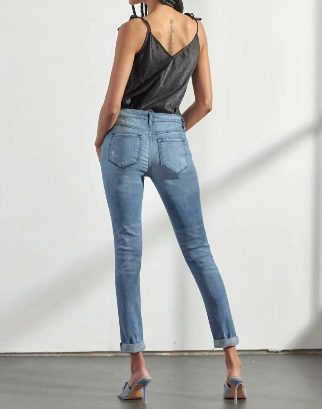 Top 10 π₯° Kancan π© women Gemma Classic High Rise Skinny π Jeans in Medium Wash β - Image 2