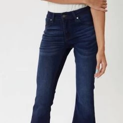 Budget β€οΈ Kancan π© women Petite Mid Rise Flare Jean in Dark Indigo π