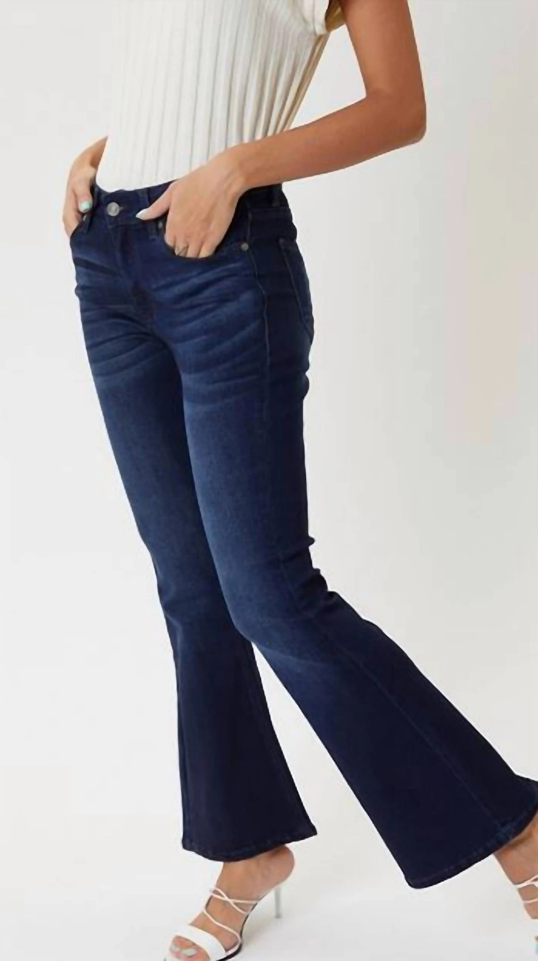 Budget β€οΈ Kancan π© women Petite Mid Rise Flare Jean in Dark Indigo π - Image 2