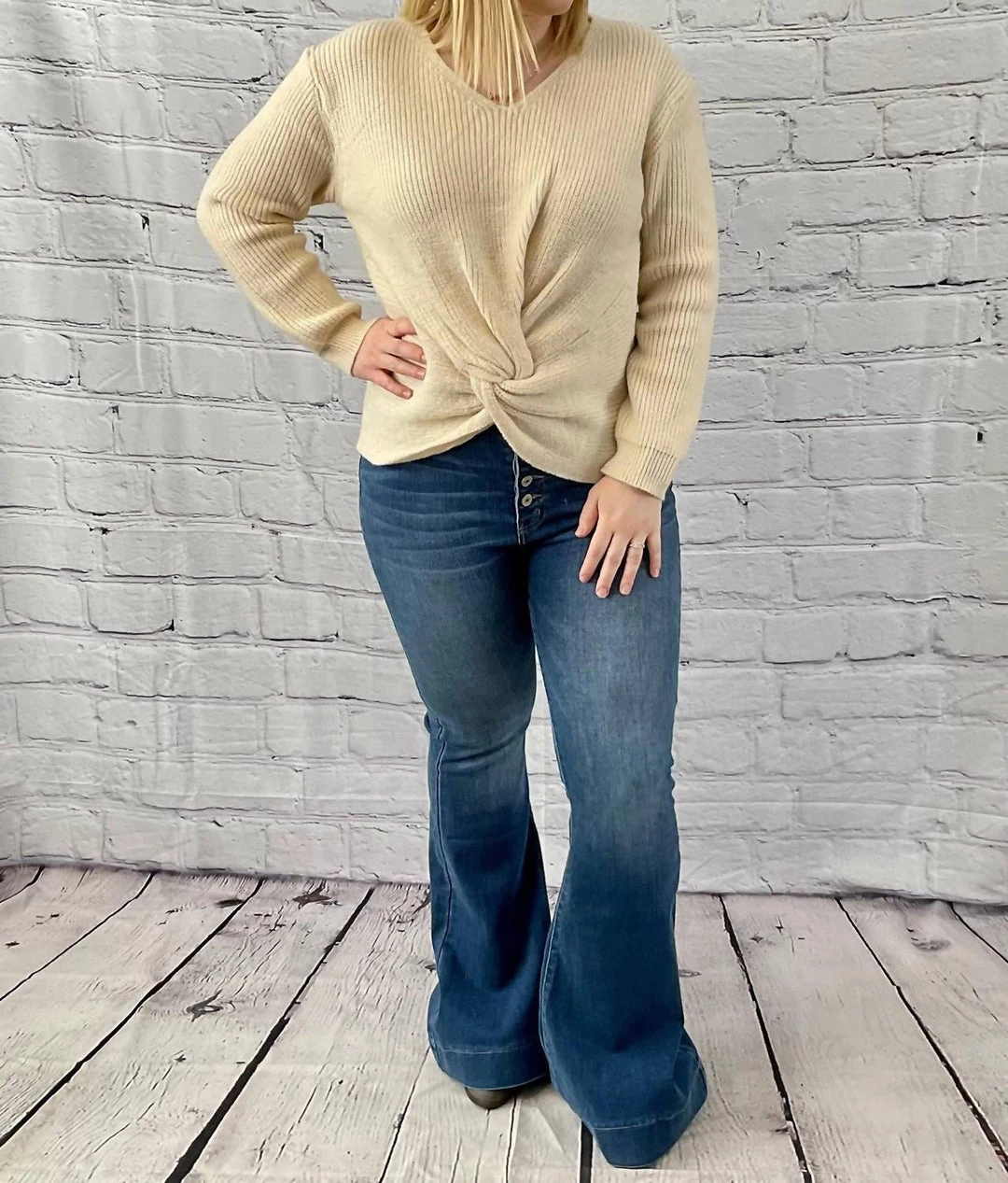 Best reviews of π₯ Kancan π© women High Rise Super Flare π Jeans in Medium Wash π§¨